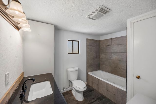 1123 Doral Lane, Houston, TX 77073