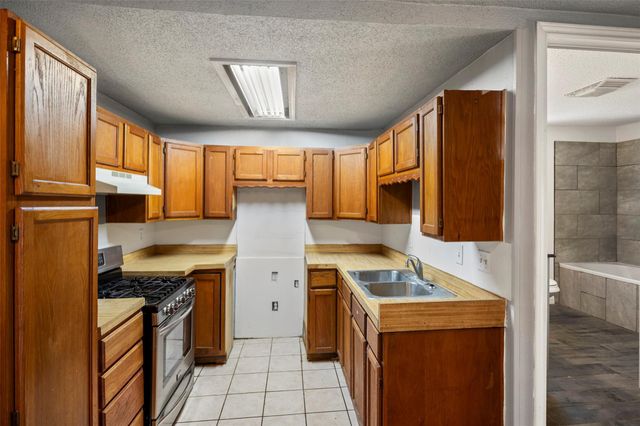 1123 Doral Lane, Houston, TX 77073