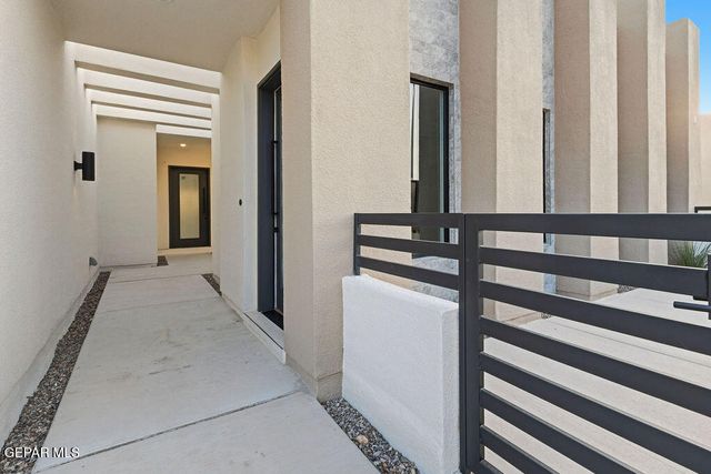 7436 CIMARRON RIM Drive, El Paso, TX 79911