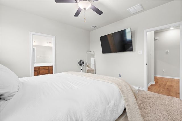 596 J W Martine Road, Hearne, TX 77859