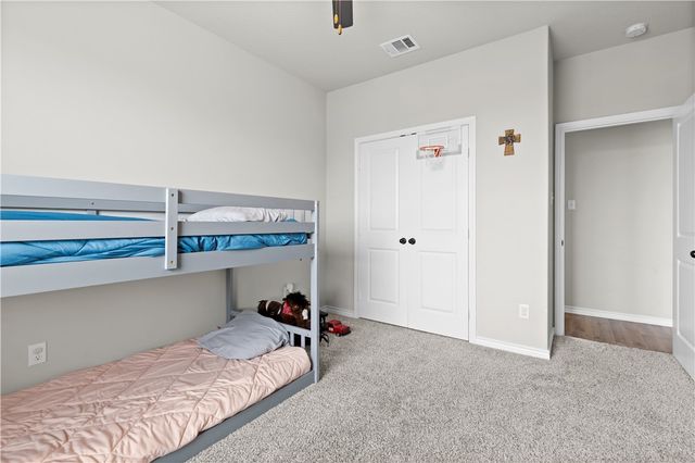 596 J W Martine Road, Hearne, TX 77859