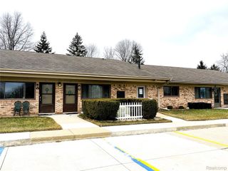 16050 Holz Drive, Southgate, MI 48195