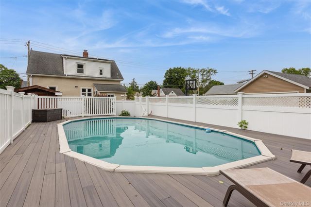 469 Chester Street, Uniondale, NY 11553