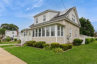 469 Chester Street, Uniondale, NY 11553