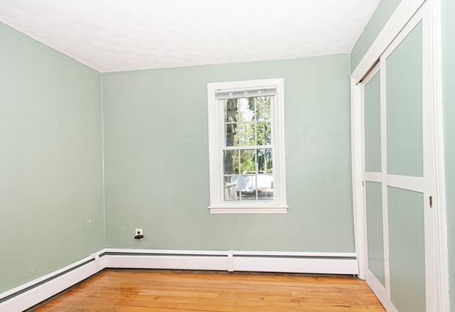 70 Trinity Ave, Worcester, MA 01605