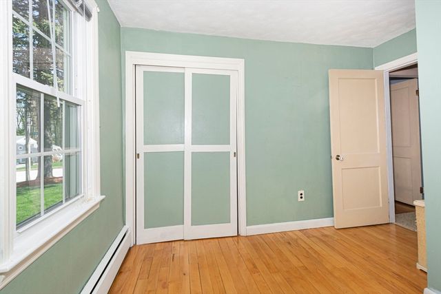 70 Trinity Ave, Worcester, MA 01605