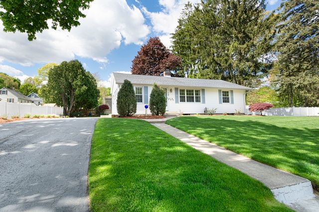 70 Trinity Ave, Worcester, MA 01605