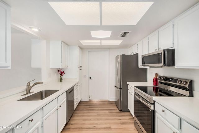 12719 W CRYSTAL LAKE Drive, Sun City West, AZ 85375