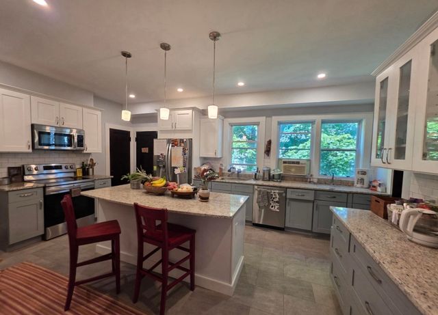 15 Bartlet Ave TH, Arlington, MA 02476