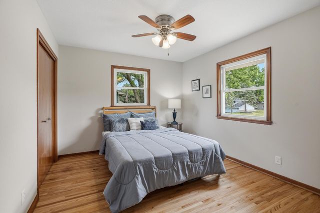 7944 Hillside Trail S, Cottage Grove, MN 55016