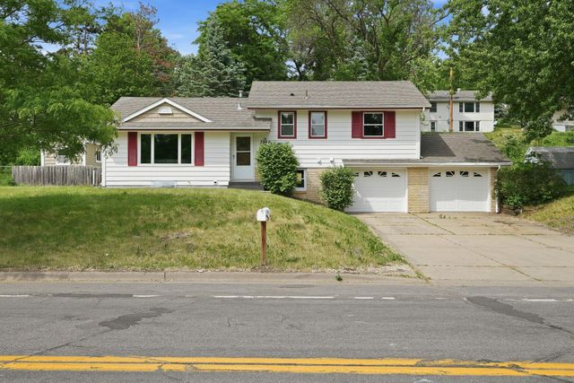 7944 Hillside Trail S, Cottage Grove, MN 55016