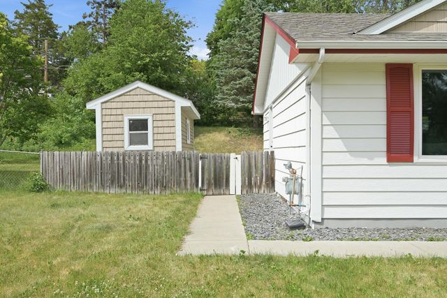 7944 Hillside Trail S, Cottage Grove, MN 55016