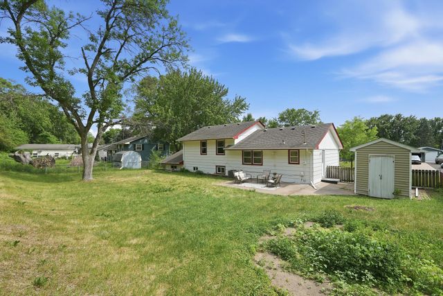 7944 Hillside Trail S, Cottage Grove, MN 55016