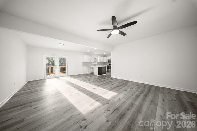 10107 Clairemore Place, Charlotte, NC 28216