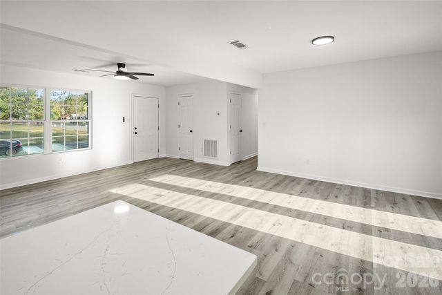 10107 Clairemore Place, Charlotte, NC 28216