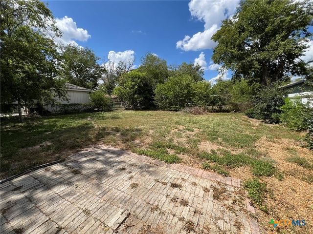 859 Oasis Street, New Braunfels, TX 78130