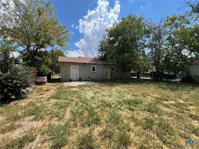 859 Oasis Street, New Braunfels, TX 78130