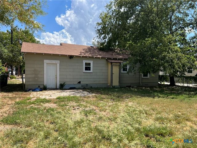 859 Oasis Street, New Braunfels, TX 78130