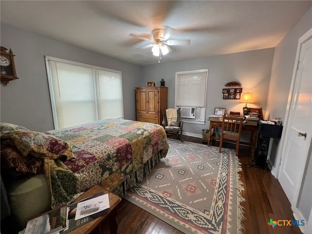 859 Oasis Street, New Braunfels, TX 78130