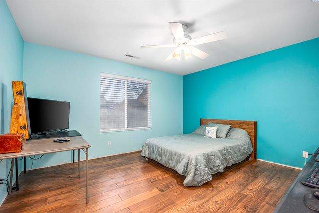 7219 W 4th Ave, Kennewick, WA 99336