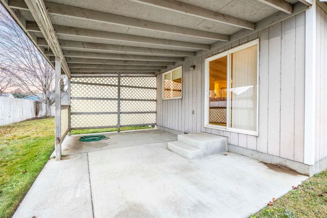 7219 W 4th Ave, Kennewick, WA 99336