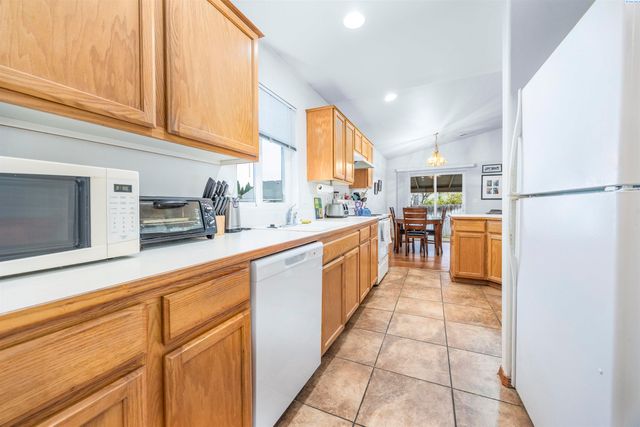 7219 W 4th Ave, Kennewick, WA 99336