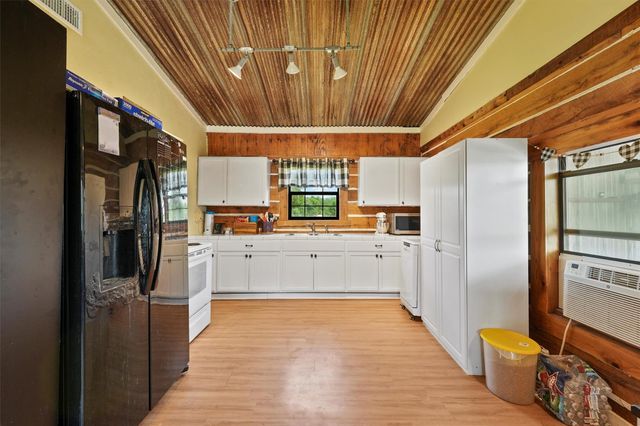 41481 Fm 3346 Road, Hempstead, TX 77445