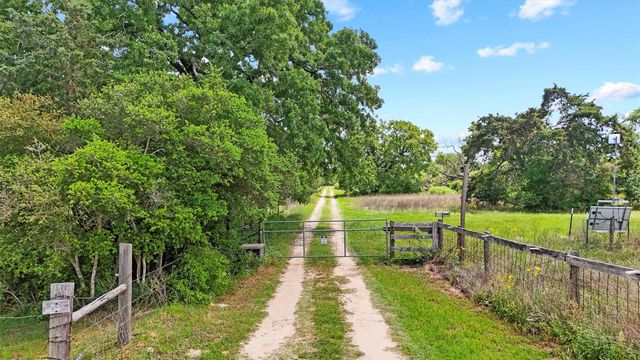 41481 Fm 3346 Road, Hempstead, TX 77445