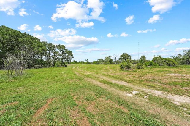 41481 Fm 3346 Road, Hempstead, TX 77445
