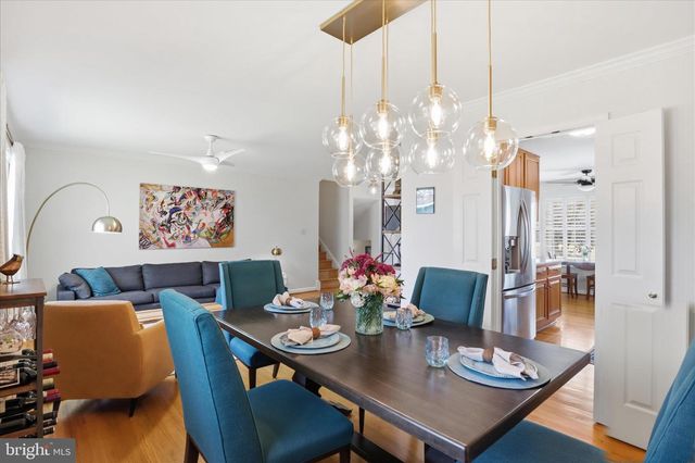 2407 CANDLEWOOD DR, Alexandria, VA 22308