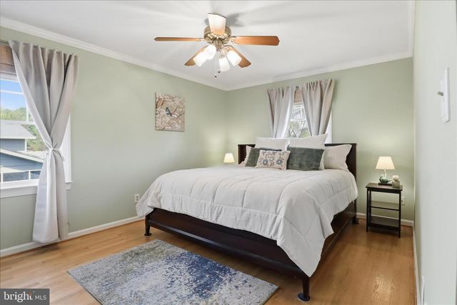 2407 CANDLEWOOD DR, Alexandria, VA 22308