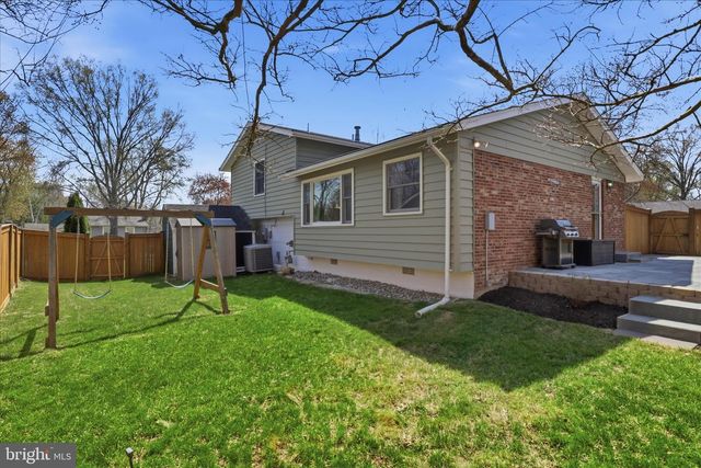 2407 CANDLEWOOD DR, Alexandria, VA 22308