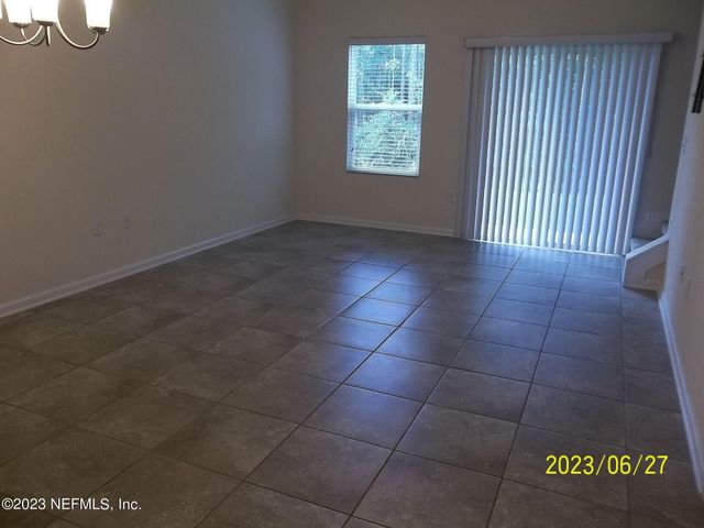 618 SERVIA Drive, Jacksonville, FL 32259