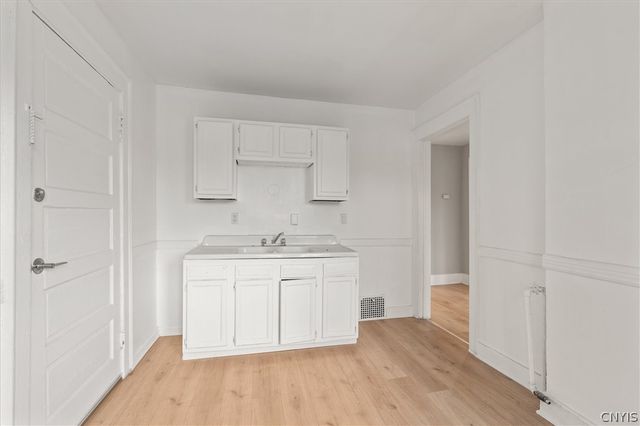 712 Oak Street, Syracuse, NY 13203