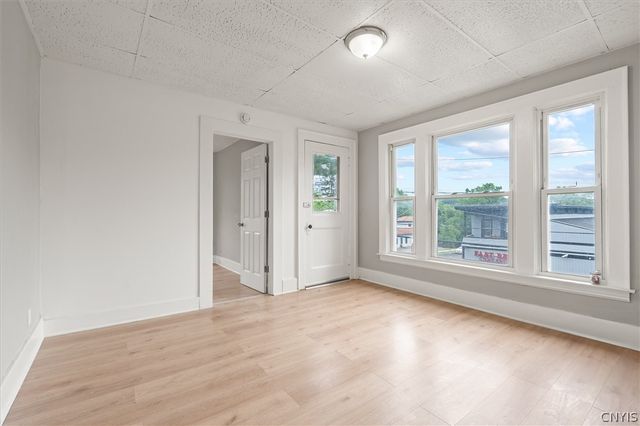 712 Oak Street, Syracuse, NY 13203