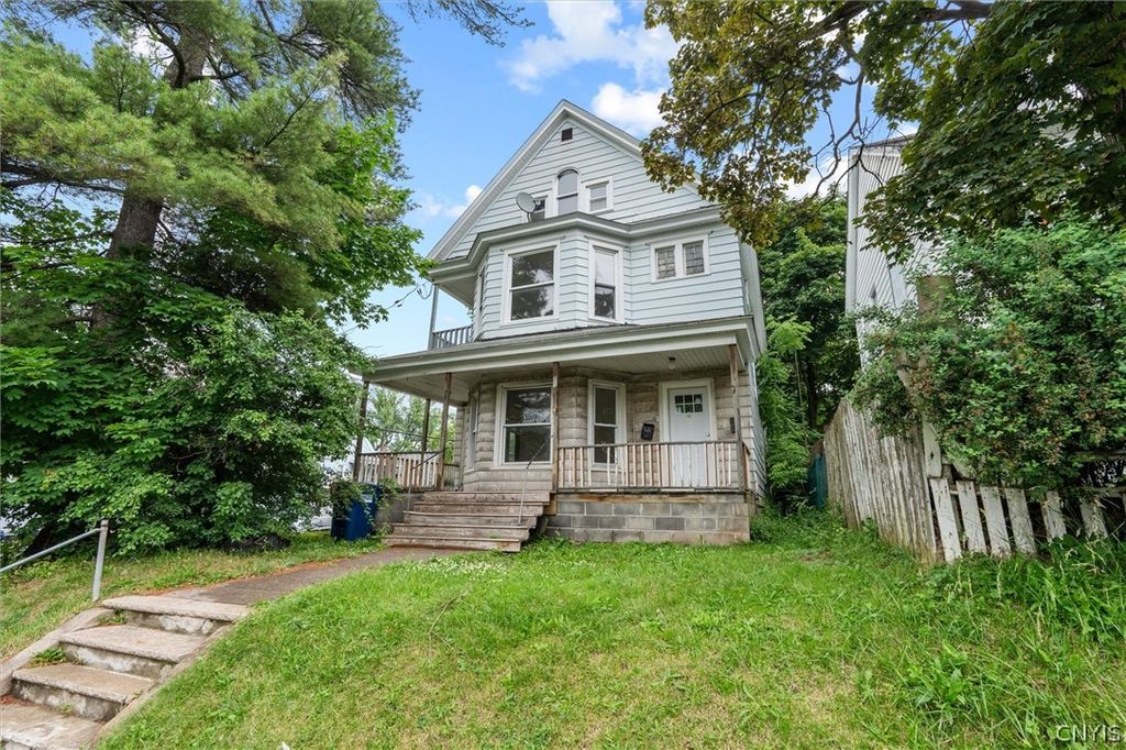 712 Oak Street, Syracuse, NY 13203