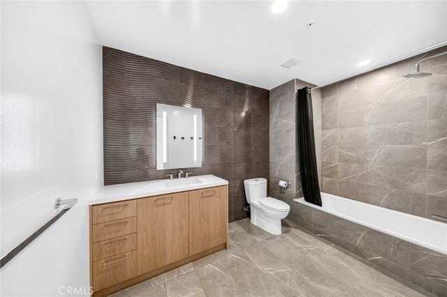 400 S Broadway 1513, Los Angeles, CA 90013