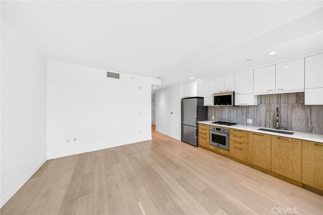 400 S Broadway 1513, Los Angeles, CA 90013