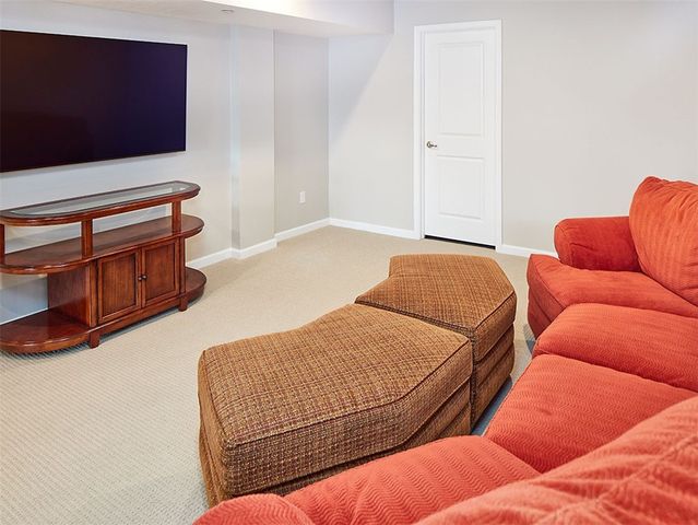 124 Curtis Court, Ohio Twp, PA 15143