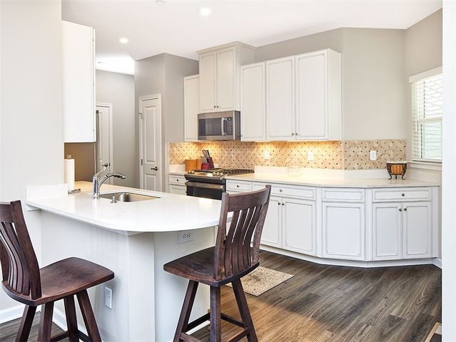 124 Curtis Court, Ohio Twp, PA 15143