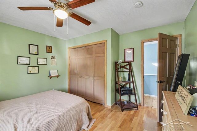 705 Bay Road, Bay City, MI 48706