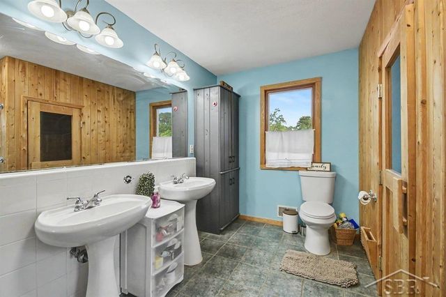 705 Bay Road, Bay City, MI 48706