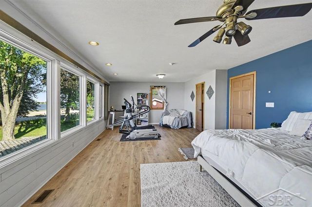 705 Bay Road, Bay City, MI 48706