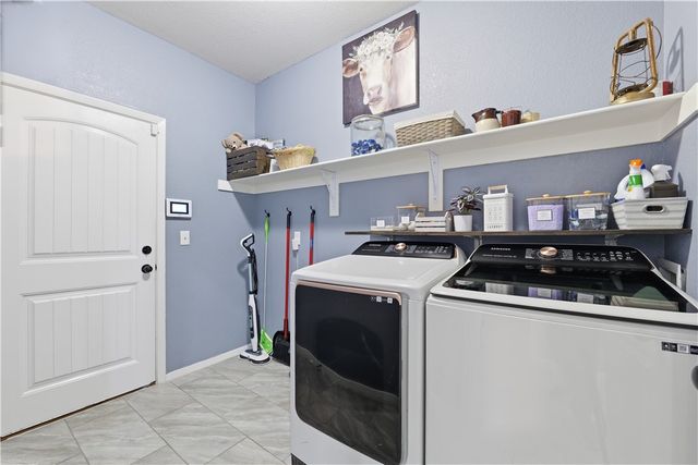 6407 SW Chestnut Hill Road, Bentonville, AR 72713
