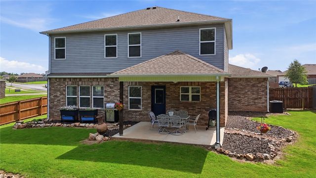 6407 SW Chestnut Hill Road, Bentonville, AR 72713