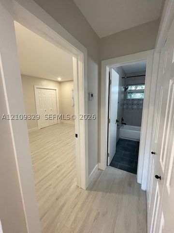 2418 Polk St 205, Hollywood, FL 33020
