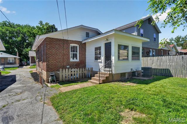 2318 Patton Avenue, Brentwood, MO 63144