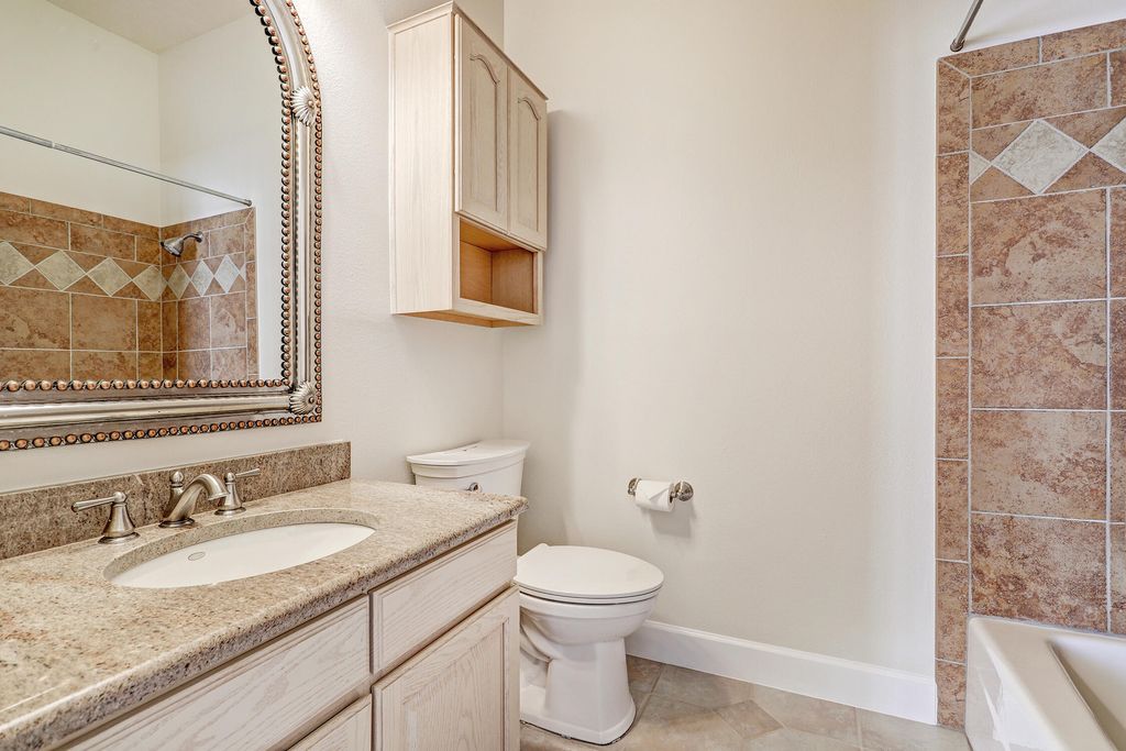 Image 13 of property listing at 6421 Dorado Beach NE, Albuquerque, NM 87111