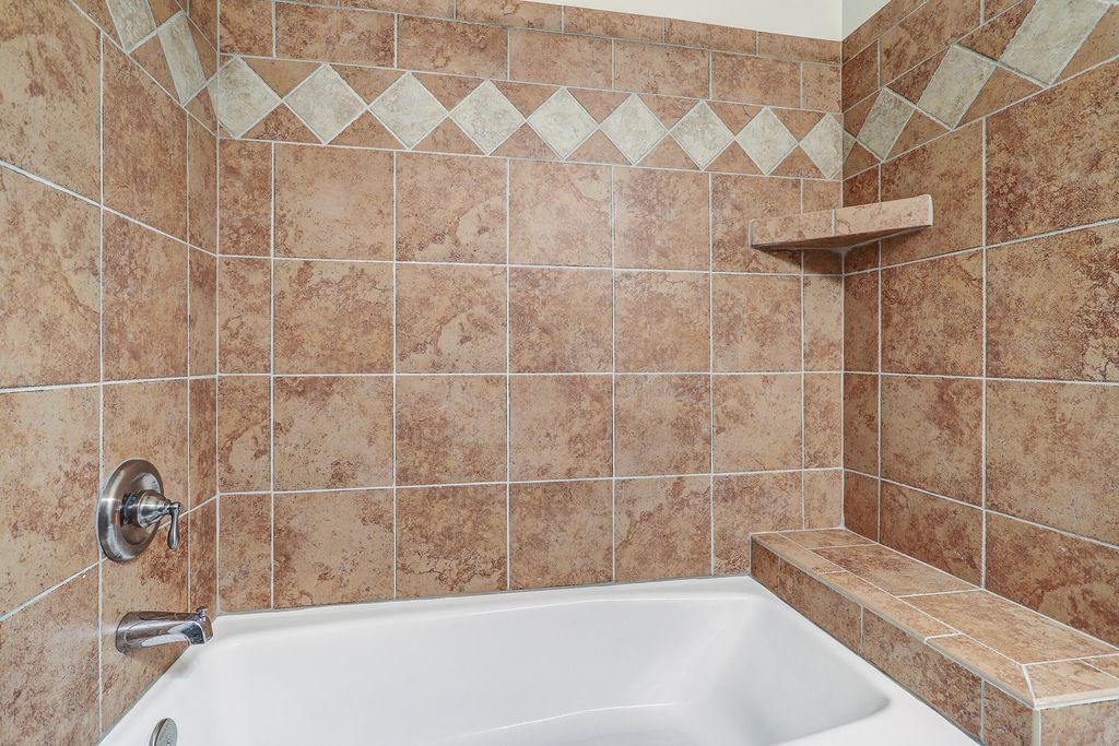 Image 14 of property listing at 6421 Dorado Beach NE, Albuquerque, NM 87111