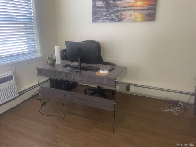 111 S Centre Avenue 1-Ss, Rockville Centre, NY 11570